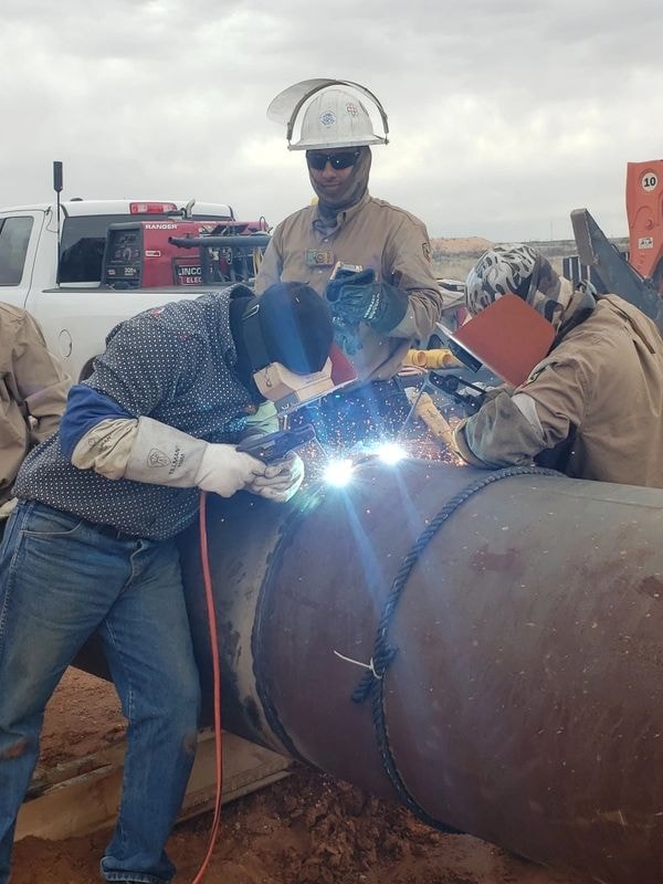 Welding Crew — Pipe & Tank